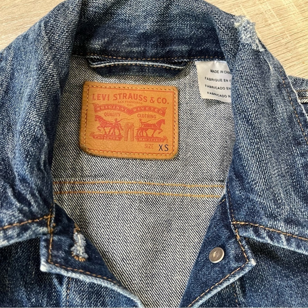 LEVI’s Ex Boyfriend Trucker Jacket in Blue Woodstock, XS - Picture 8 of 16